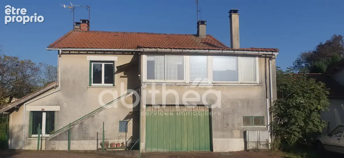 Photo Maison à Roumazieres-Loubert au prix de 68 500€