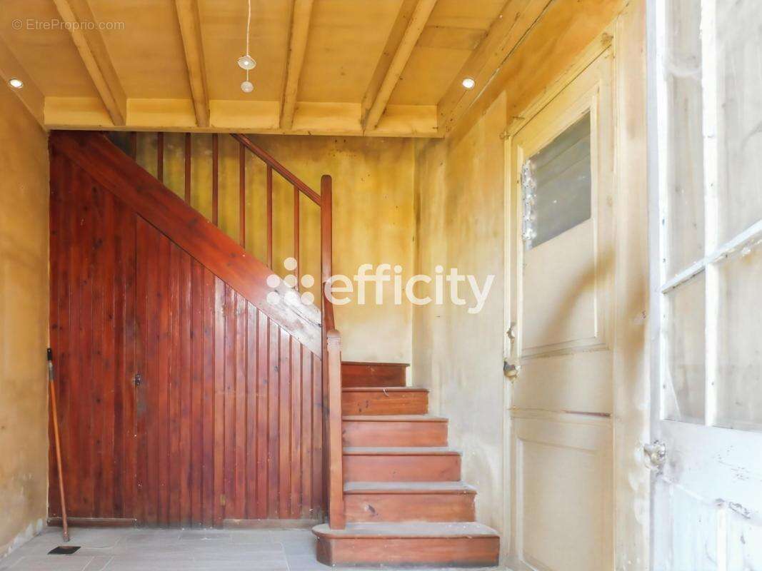 Maison à CIRE-D&#039;AUNIS