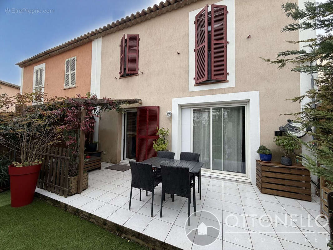 Maison Roquebrune Sur Argens 4 pièces 83.85 m2 avec deux terrasses et garage - photo 5