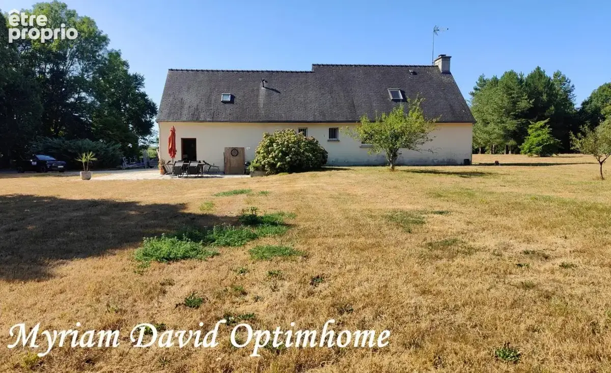 Propriété de 173 m² avec appartement indépendant et 9 000 m² de terrain à 7 mn Rostrenen - photo 24