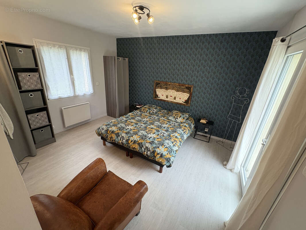 Maison à MONTAIGU-DE-QUERCY