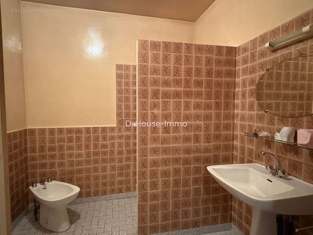 Maison 120 m² à Gencay  - photo 15