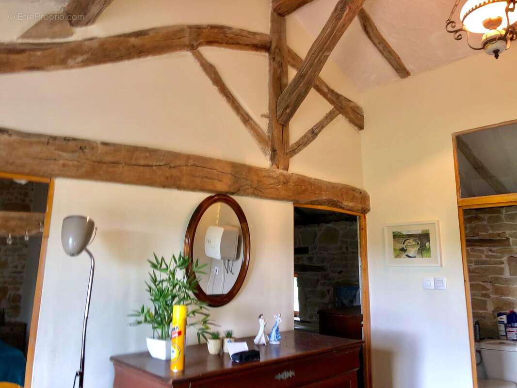 Maison individuelle de deux chambres, située dans un hameau. - photo 8
