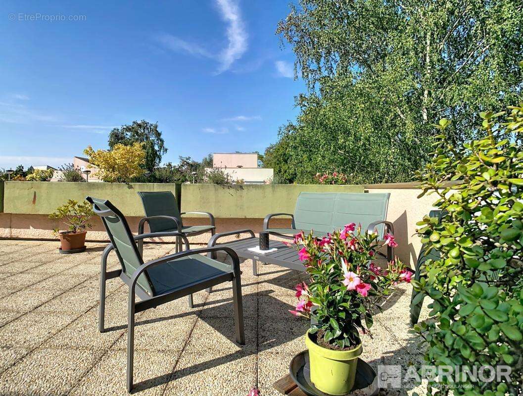 Appartement duplex t4 au dernier etage terrasse garage - photo 2