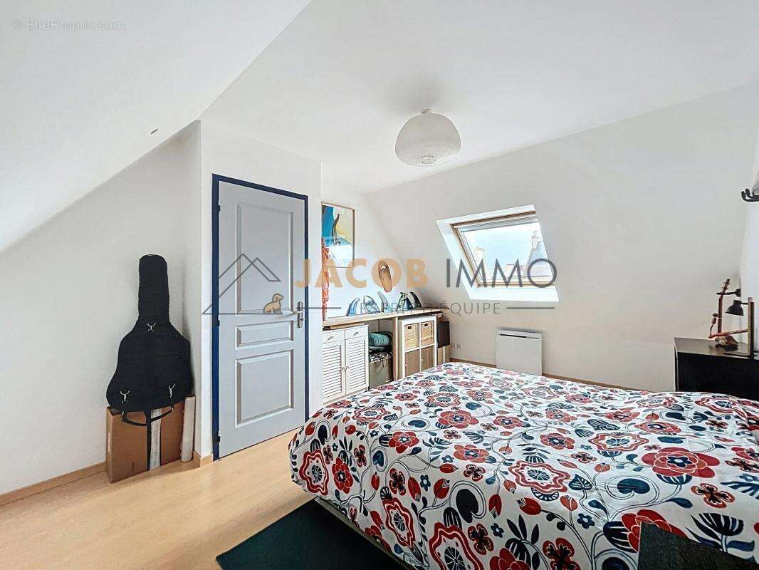 Maison à LANNILIS