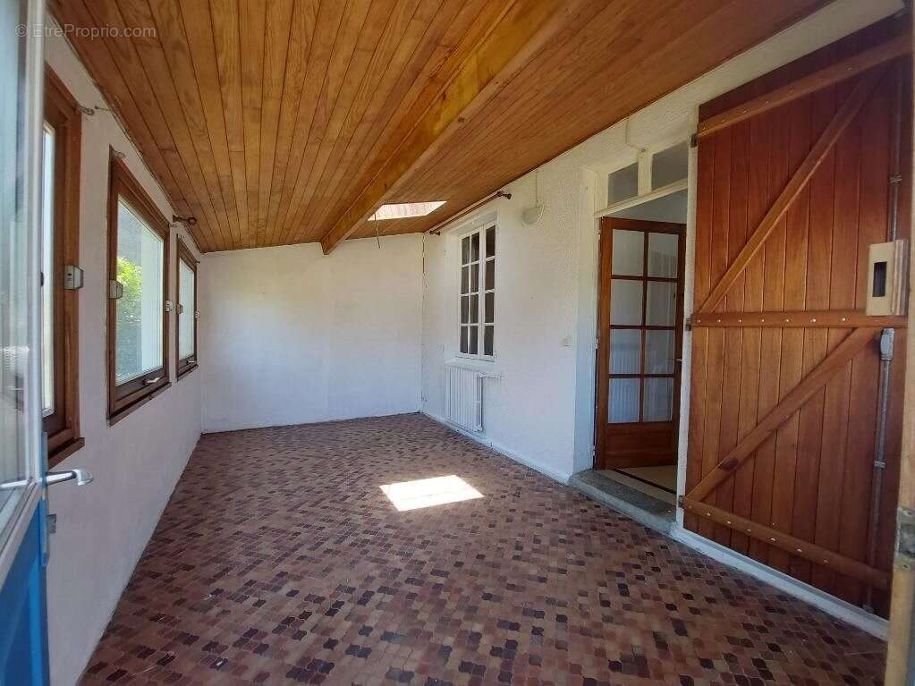 Maison à JULLOUVILLE