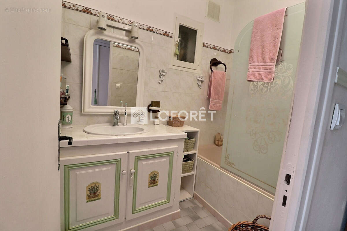 Maison à FORCALQUEIRET