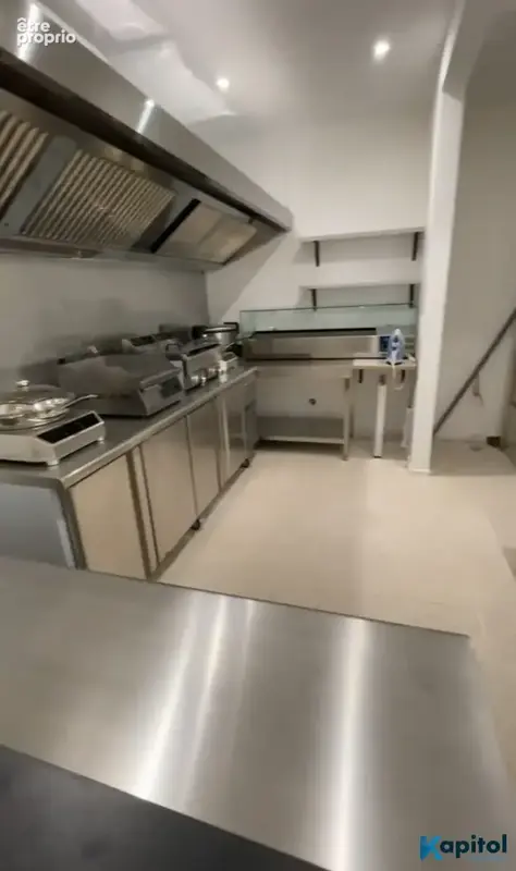 Photo Autres à Thiais au prix de 62 000€