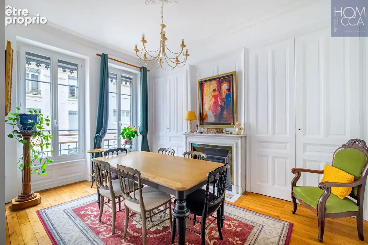 Lyon 7 saxe gambetta bel immeuble ancien appartement type 4 de 109m2 3 chambres en etage avec ascenseur - photo 3