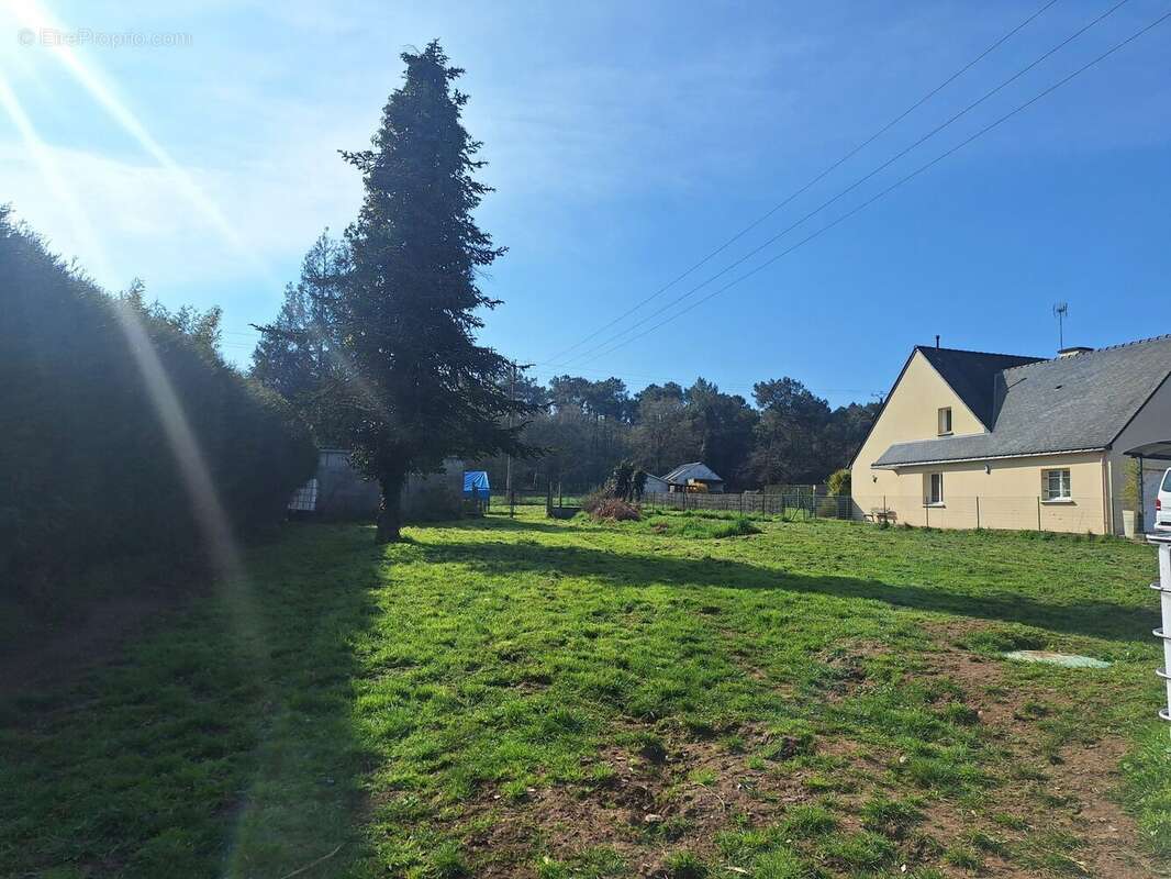 Maison à BAINS-SUR-OUST