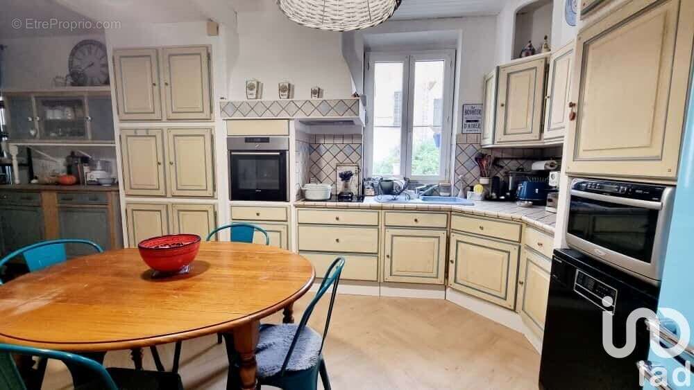 Photo 3 - Appartement à SAINT-MAXIMIN-LA-SAINTE-BAUME