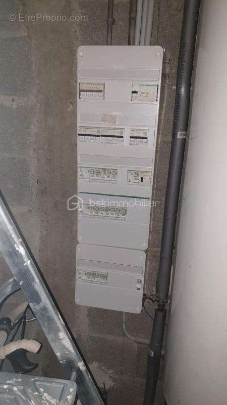 Maison à VILLECOMTAL-SUR-ARROS