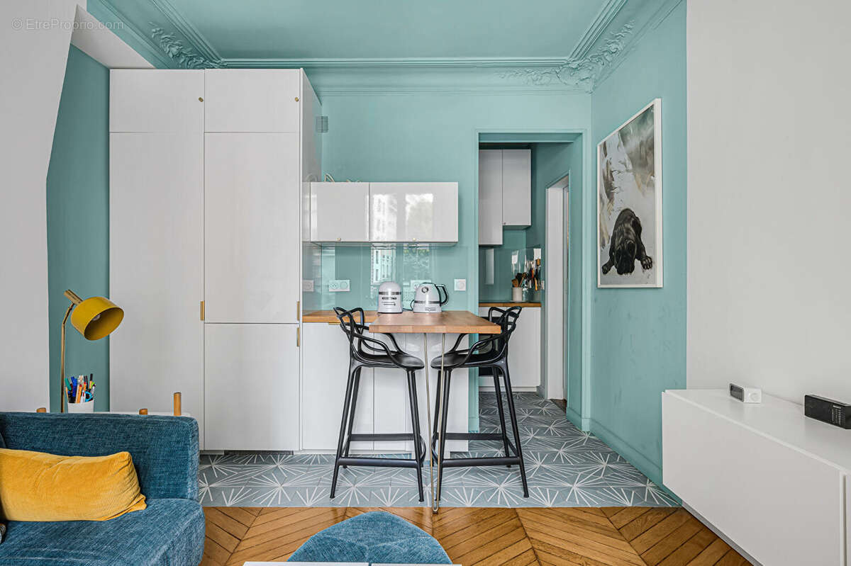 Appartement à PARIS-14E