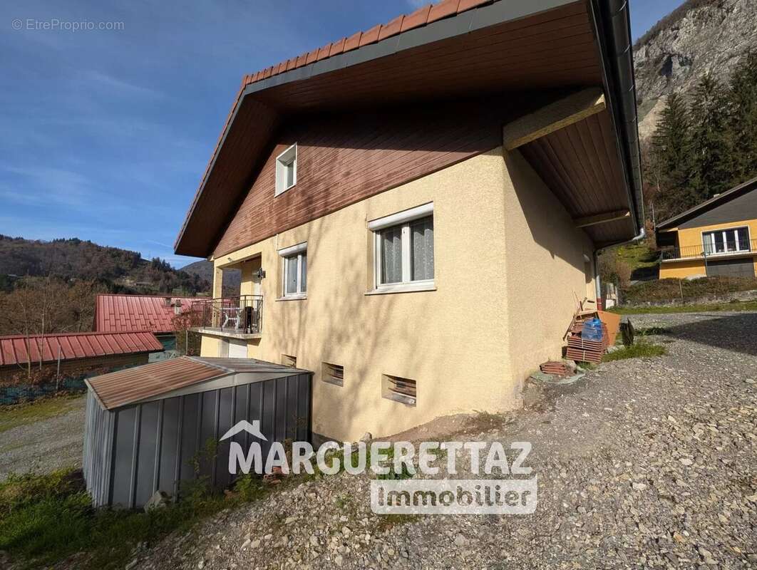 Maison à SAINT-JEOIRE