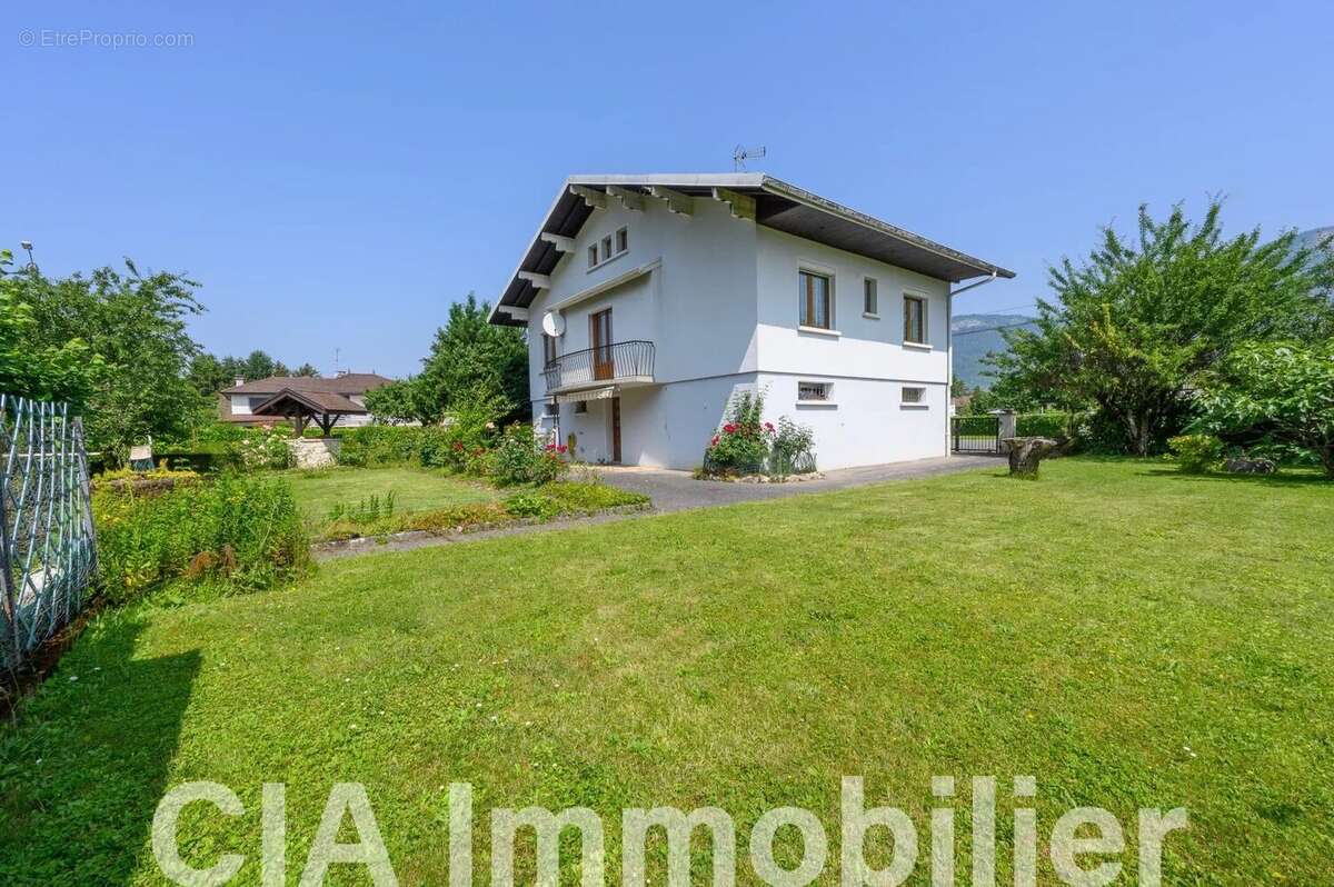 Maison à BONNEVILLE