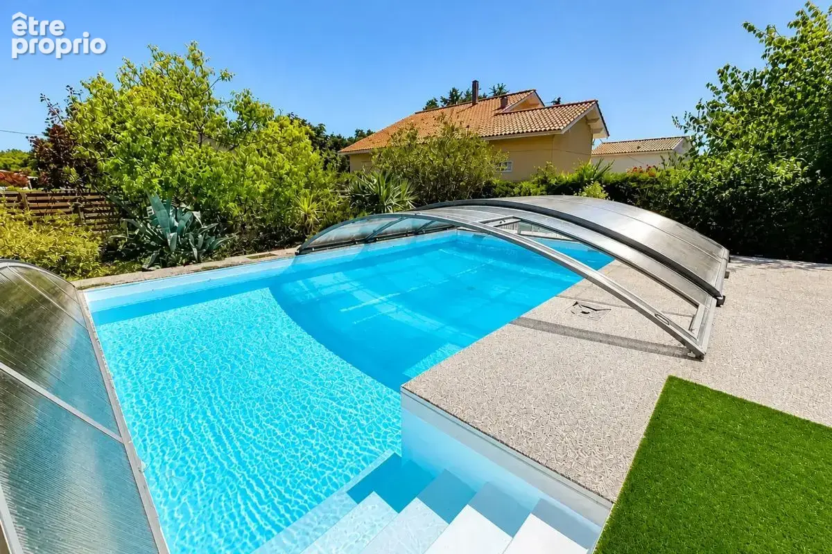 Maison de 8 pièces de 222 m² à Grayan-et-l'Hôpital - photo 3