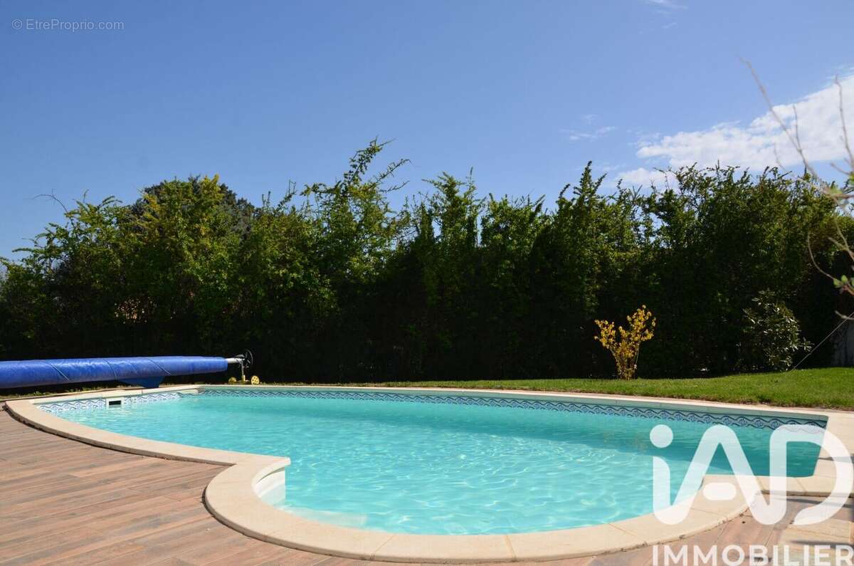 Photo 2 - Maison à POURRIERES