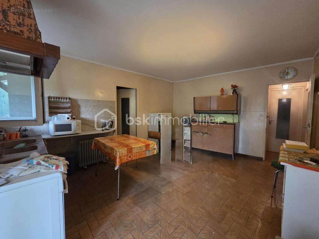 Maison à LIMALONGES