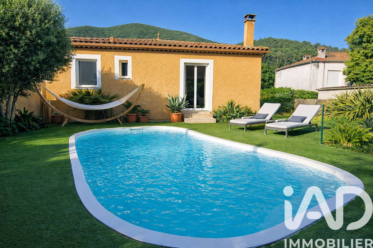 Photo 2 - Maison à LE MARTINET