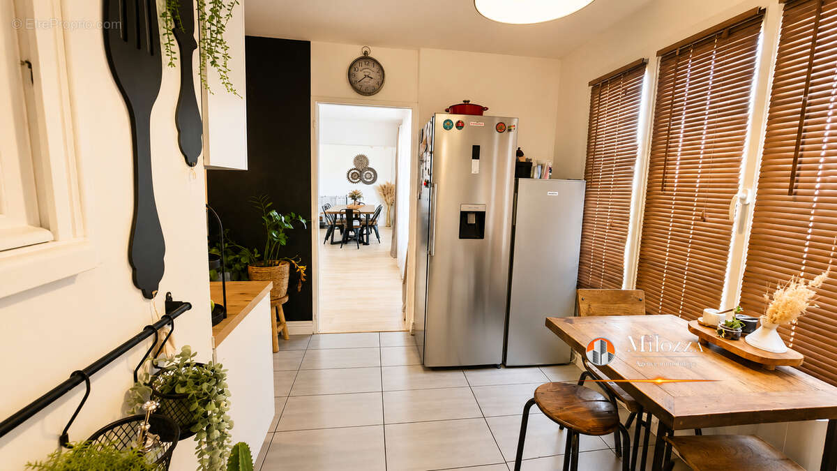 Appartement familial 113 m² avec 4 chambres, balcon, cave et garage - Villefontaine - photo 9