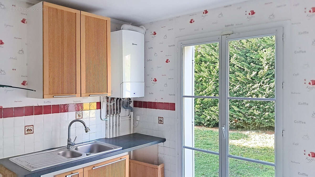 Maison à SAINT-PIERRE-DU-PERRAY