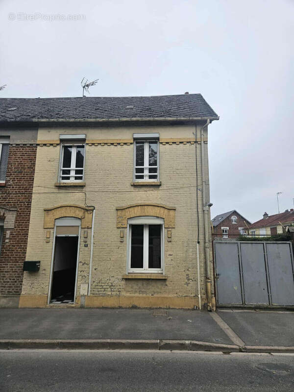 Maison à MONT-D&#039;ORIGNY