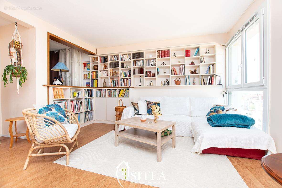 Appartement à COLOMIERS