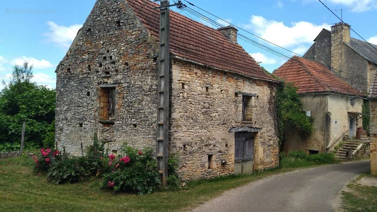 Grange en pierre près de Salviac - projet de rénovation - photo 2