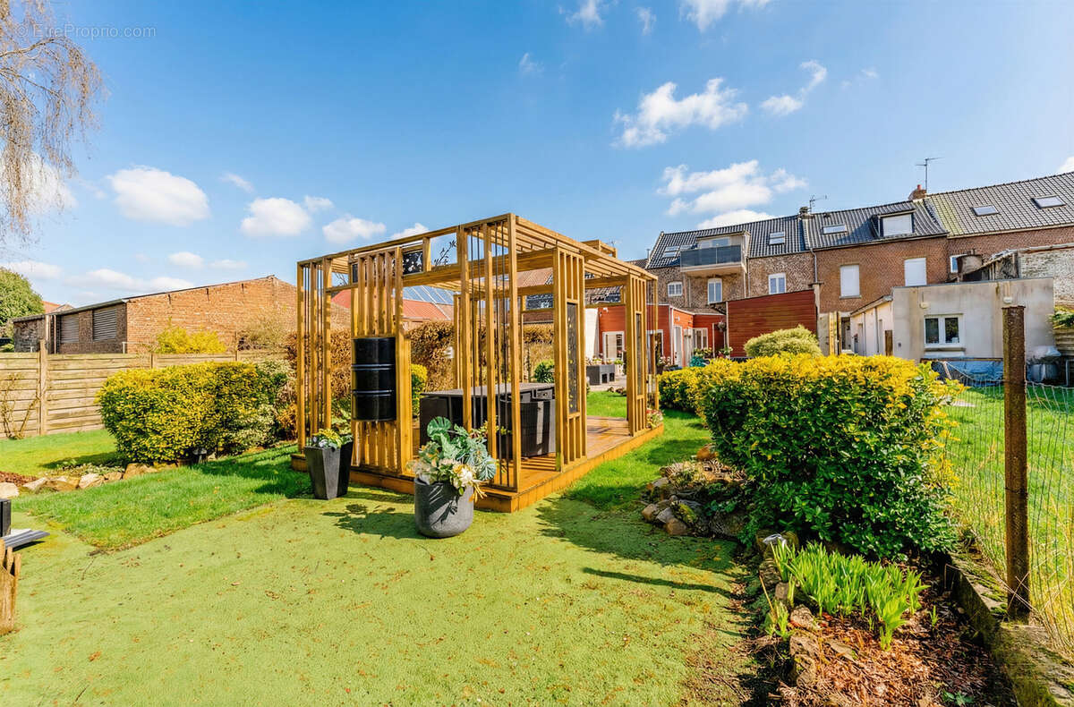 Maison à ANNOEULLIN