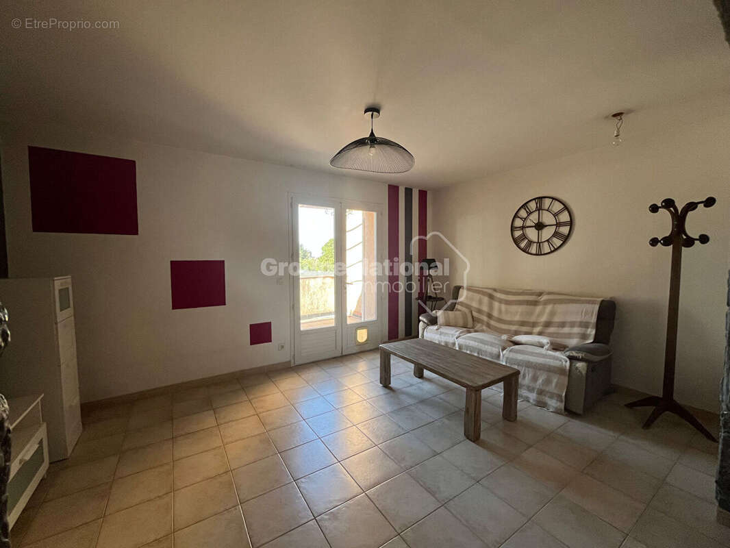 Appartement  3 pièce(s) 71 m2  avec terrasse à Beaucaire - photo 4