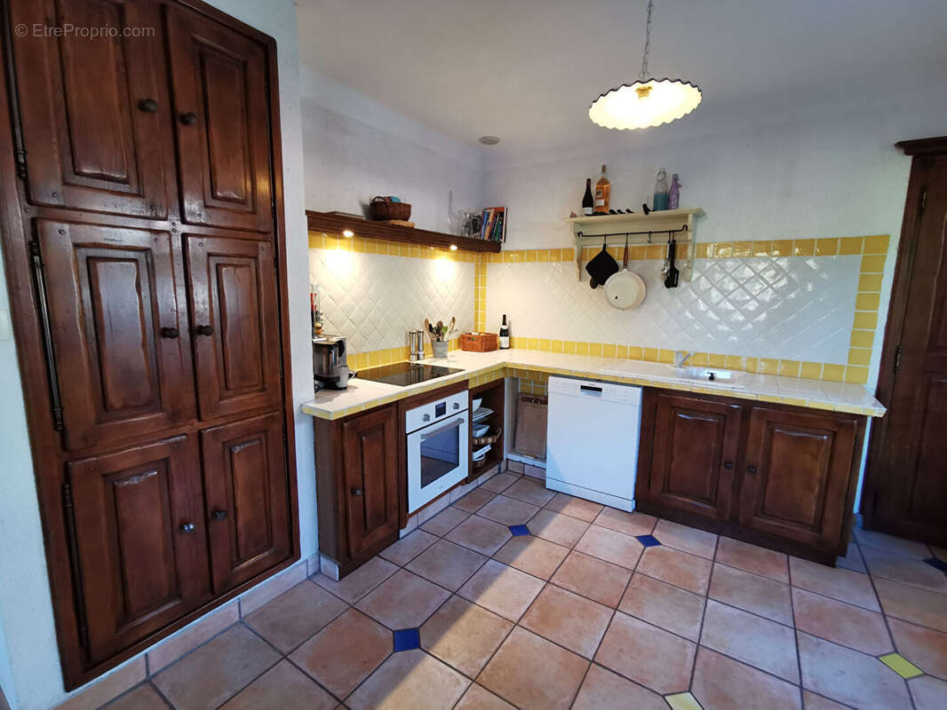 Maison à BAGNOLS-EN-FORET