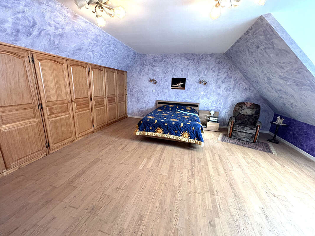 Maison à SAINTE-GENEVIEVE