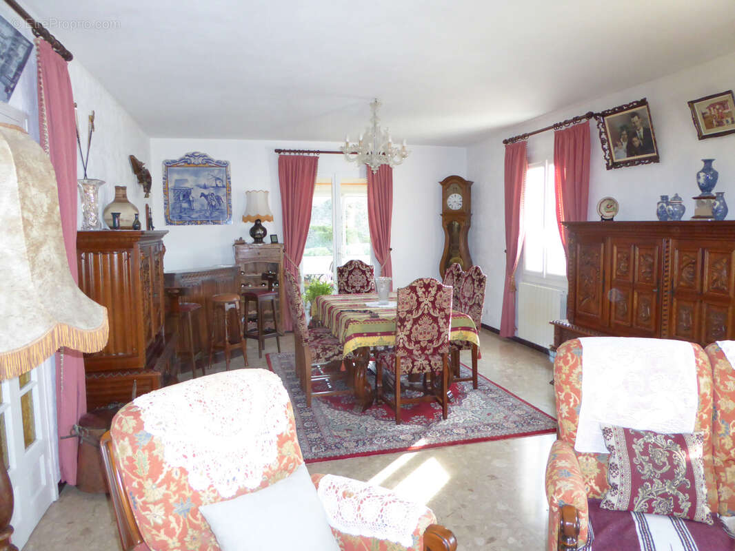 Maison à VAISON-LA-ROMAINE