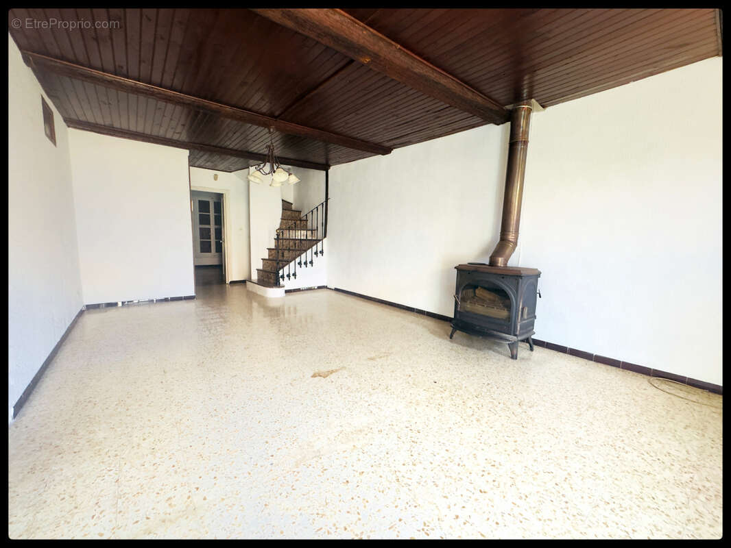 Maison à BESSAN