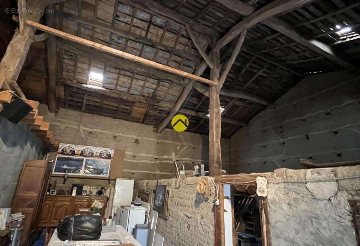 Maison à PUY-GUILLAUME