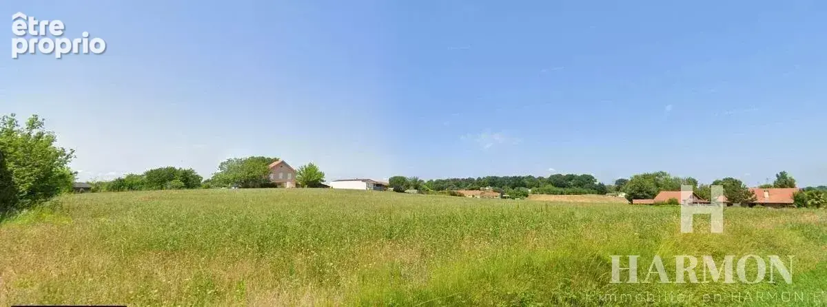 Terrain à SAINTE-COLOMBE