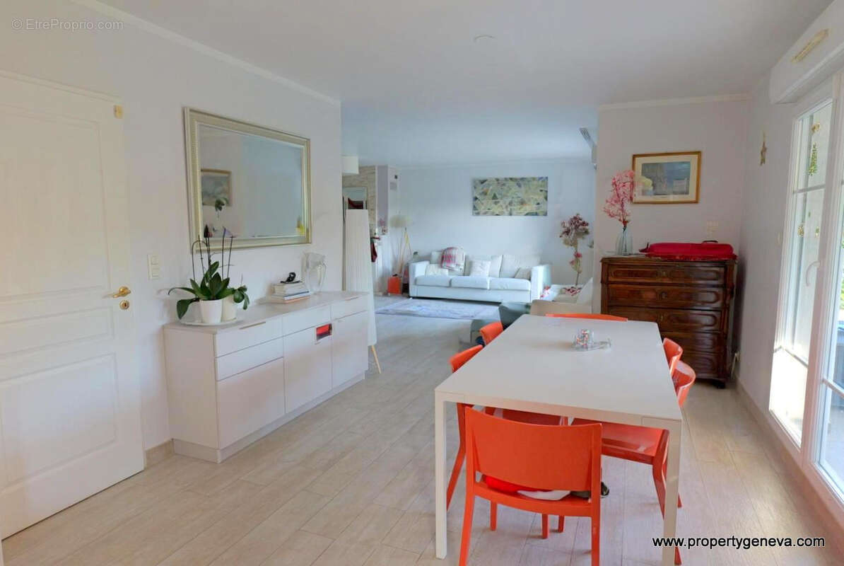 Maison à PREVESSIN-MOENS