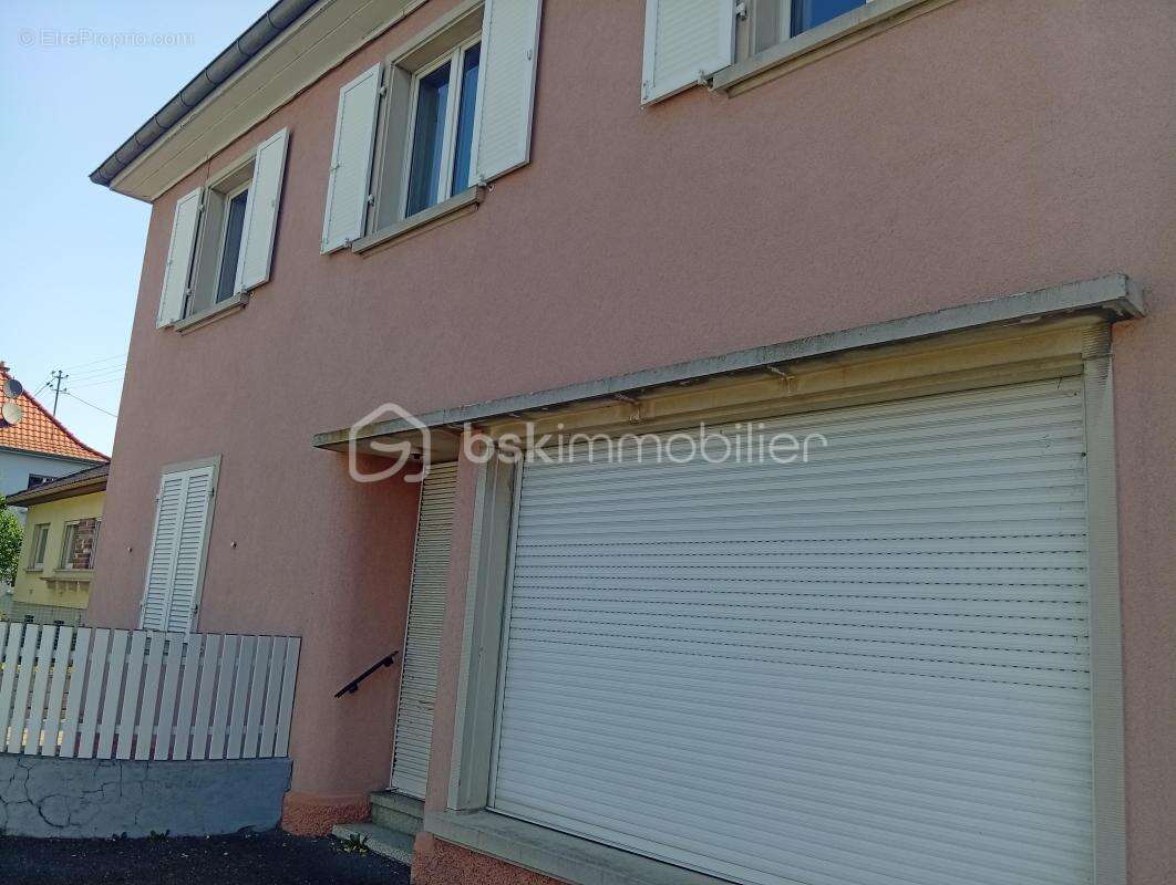 Immeuble avec garage Double potentiel habitation ou investissement - photo 9