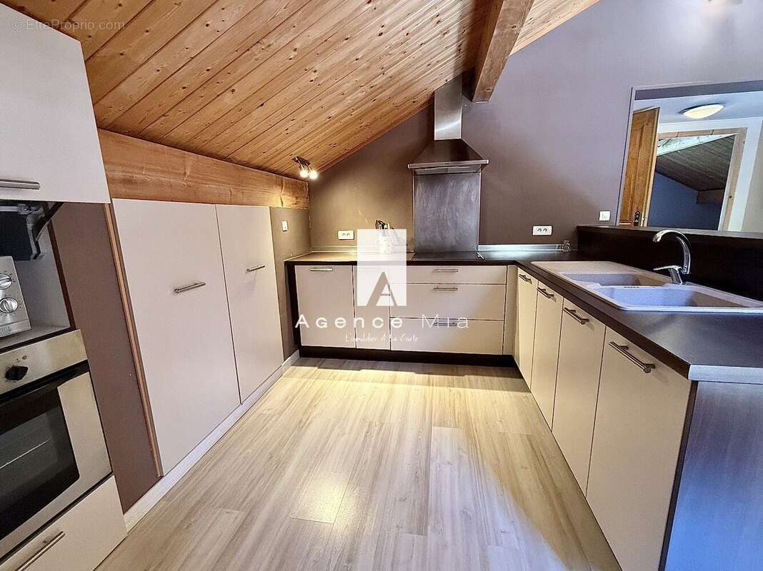 LULLIN CENTRE  Chalet rare à la vente - photo 7