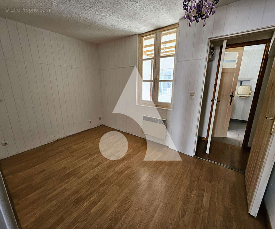 Maison à LES MATHES