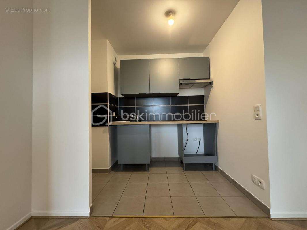 Appartement à MAGNY-LE-HONGRE