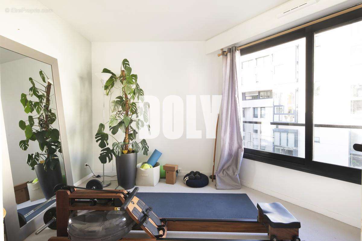 Appartement à PARIS-15E