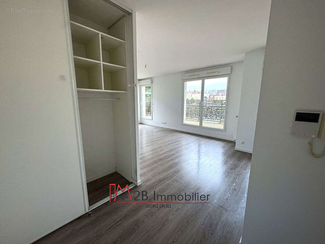 Appartement à POMPONNE