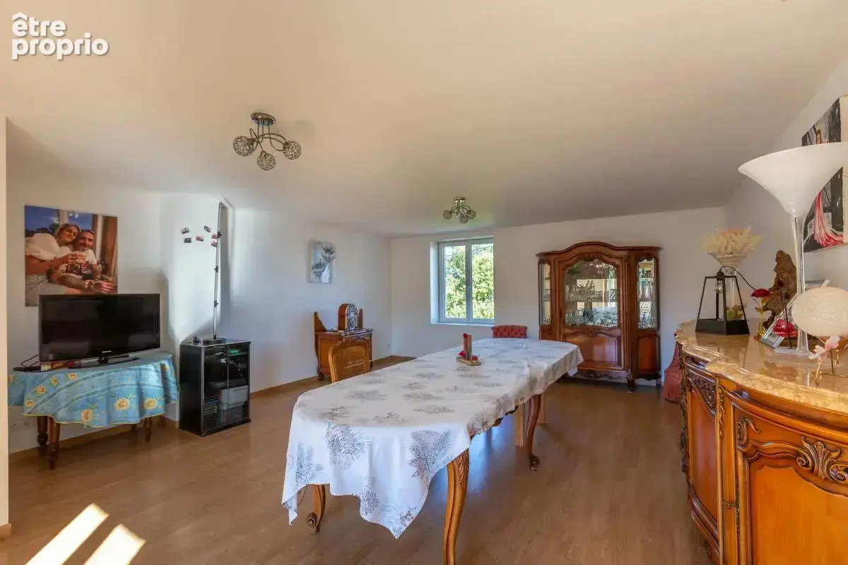 Maison 6 pièces de 163 m² avec piscine à Marcilly-d'Azergues - photo 8