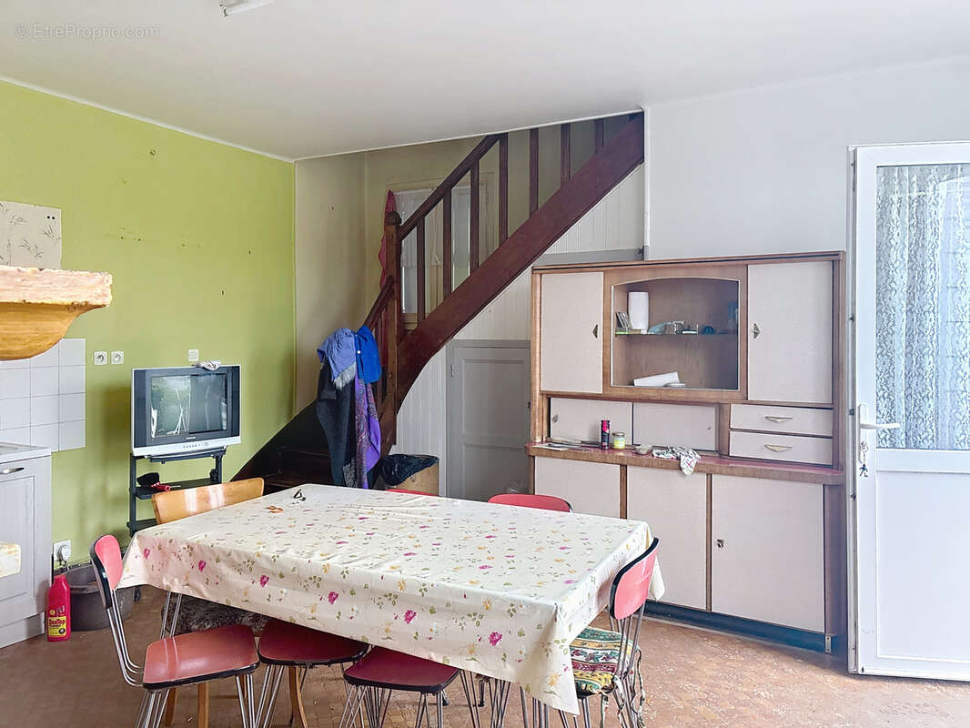 Maison à JUVIGNY-LE-TERTRE