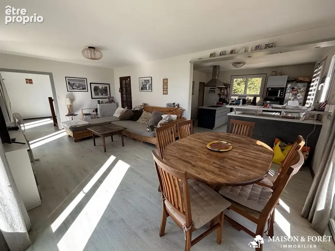 Maison 8 pièces 228 m² à vendre à Pierrefitte-Es-Bois (45360) - photo 3