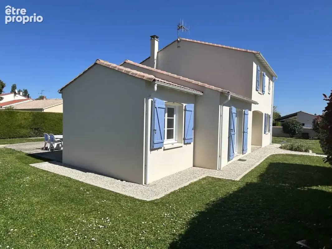 Maison 7 pièces 159 m² à vendre à Aiffres (79230) - photo 1