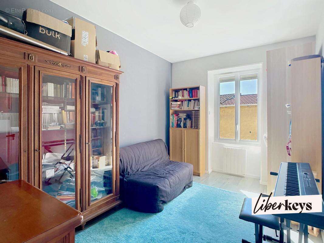 Appartement à CAILLOUX-SUR-FONTAINES