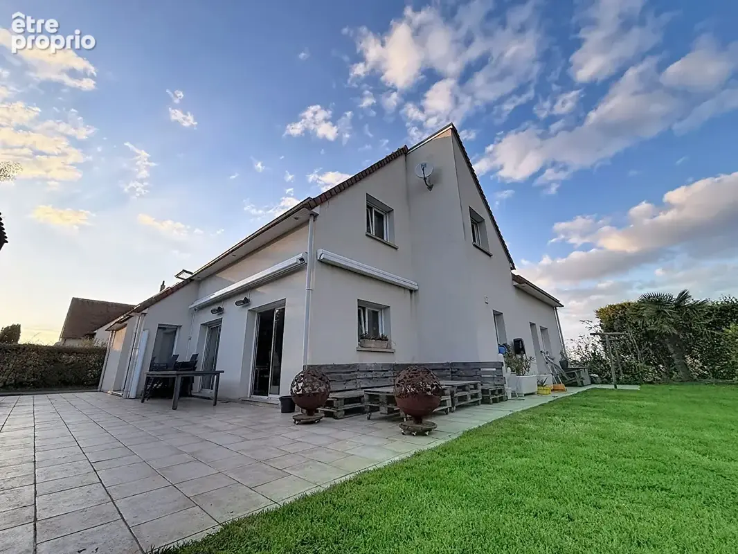 COLOMBY ANGUERNY - Maison de 8 pièces sur terrain de plus de 1 300 m2 - photo 6