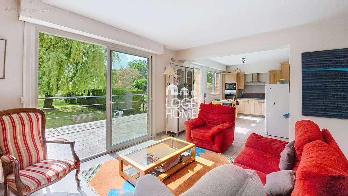 Espace salon - Maison à HENIN-BEAUMONT
